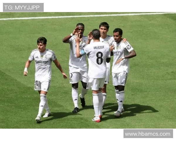 友谊赛精彩对决尤文图斯与皇马战成平局引发全场热烈反响